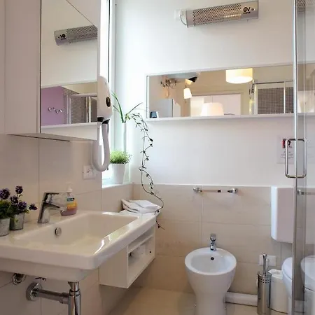 Stop & Sleep Fronte Ospedale Civile Guest house 3*