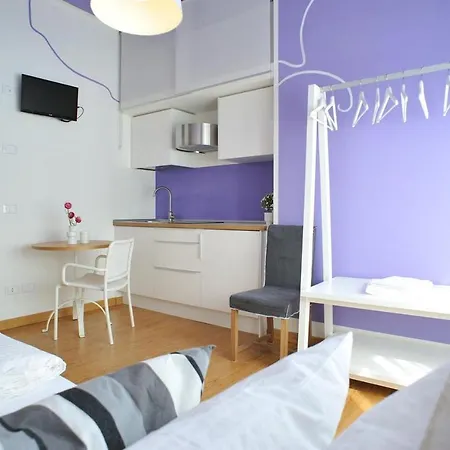 Stop & Sleep Fronte Ospedale Civile Guest house Udine