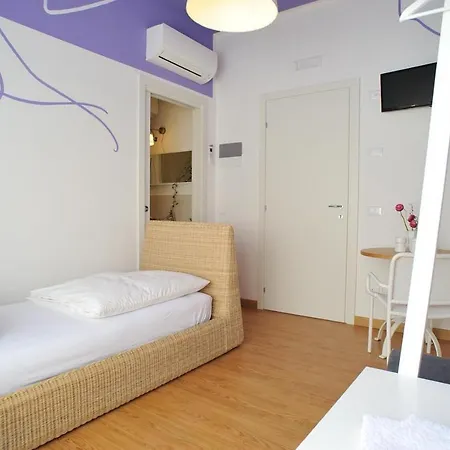 Guest house Stop & Sleep Fronte Ospedale Civile Udine