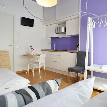 Stop & Sleep Fronte Ospedale Civile Guest house *