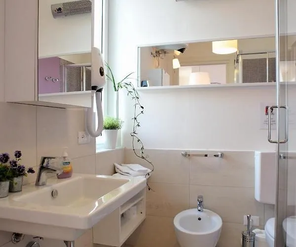 Stop & Sleep Fronte Ospedale Civile Guest house 3*