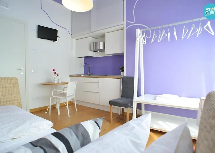 Stop & Sleep Fronte Ospedale Civile Guest house Udine