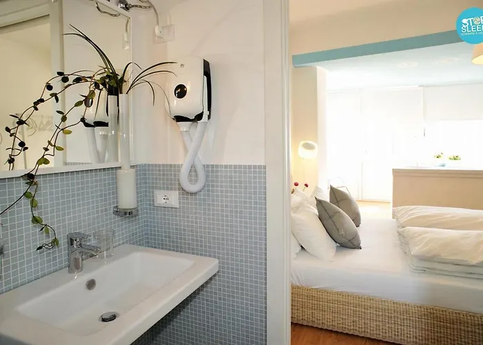 Stop & Sleep Fronte Ospedale Civile Udine