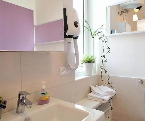 Stop & Sleep Fronte Ospedale Civile Guest house