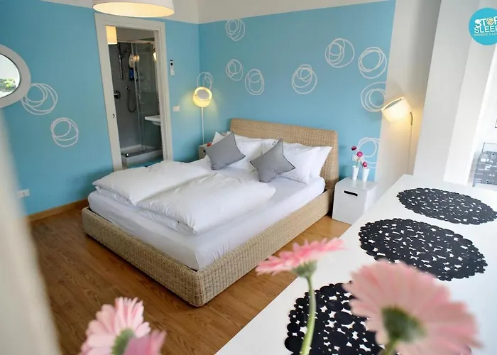 Stop & Sleep Fronte Ospedale Civile